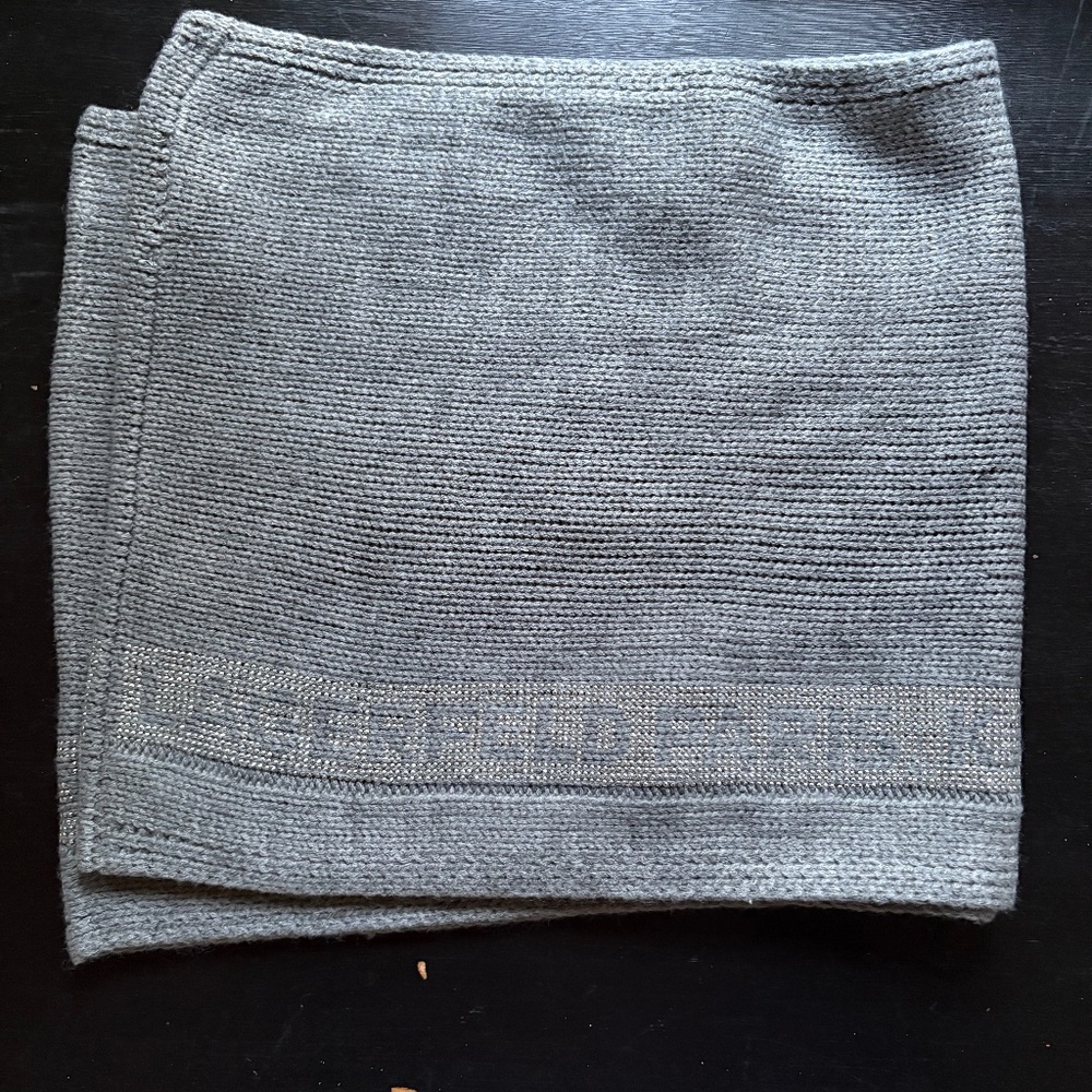 NWT Karl Lagerfeld grey infinity scarf